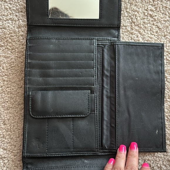 Vintage Genuine Leather Black Crossbody Bag - Picture 7 of 10